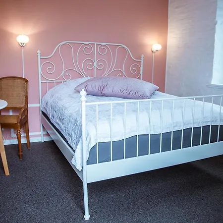 Lindegaarden Kollund Bed & Breakfast