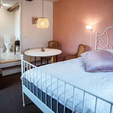 Bed and breakfast Lindegaarden Kollund 3*