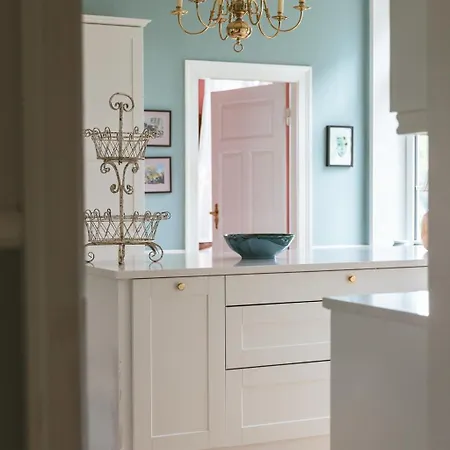 Lindegaarden Kollund Bed & Breakfast 3*