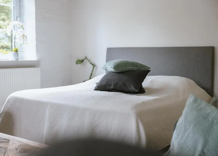 Lindegaarden Kollund Bed & Breakfast 3*